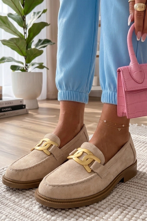 Mocasines color arena con hebilla...