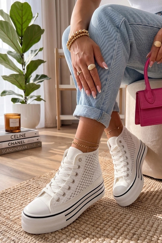 Zapatillas blancas por encima del tobillo Piper