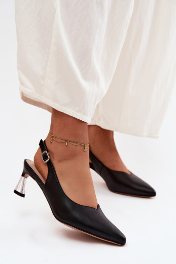 Sandalias de mujer Femenino con tacones Vinceza 66922 de color negro