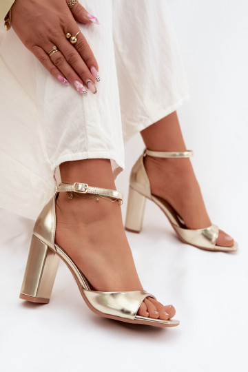 Sandalias de tacón alto para mujer.Imitacji Skóry color dorado Melvra