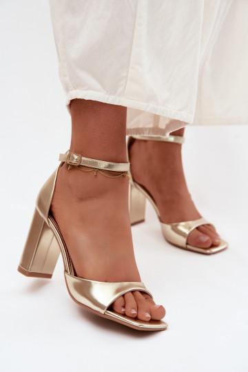 Sandalias de tacón alto para mujer.Imitacji Skóry color dorado Melvra 2
