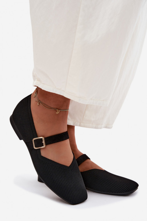 bailarinasZapatos a rayasgo Tiene queterialu Pasek con hebillas de color negro Calvra