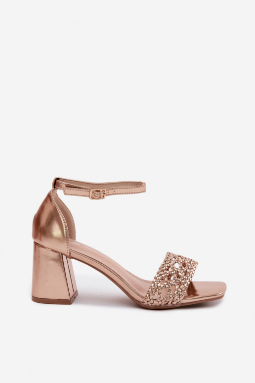 Sandalias de color champán con tacón alto y trenzas Felena