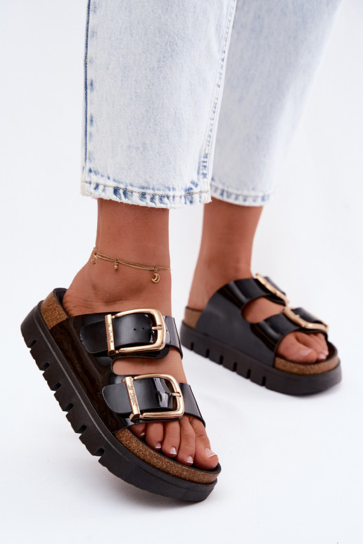 con efecto barniz zapatillas de mujer con una plataforma Ze color doradomi con hebillasmi Lee Cooper LCEN-26-35-4459L de color n