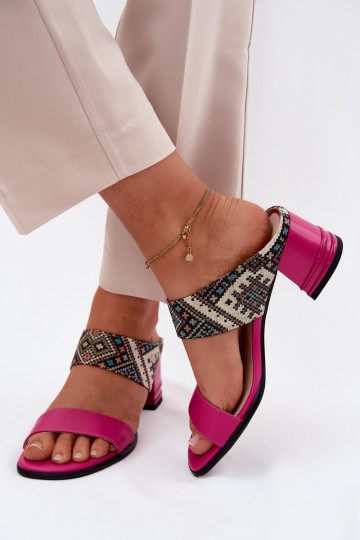 Zapatillas de mujer de cuero rosas con patrón y tacón Tai turiciejka K7522-15 2