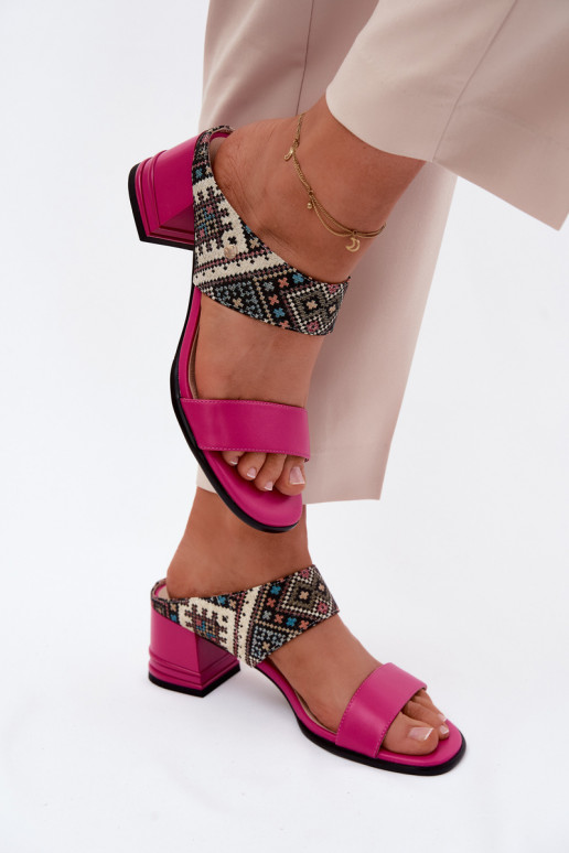 Zapatillas de mujer de cuero rosas con patrón y tacón Tai turiciejka K7522-15