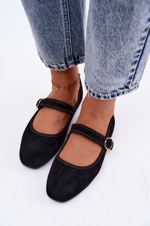 Bailarinas con correas doradas con hebillas negras Kelisa