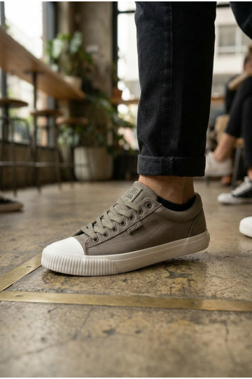 Zapatos informales bajos grises para hombres