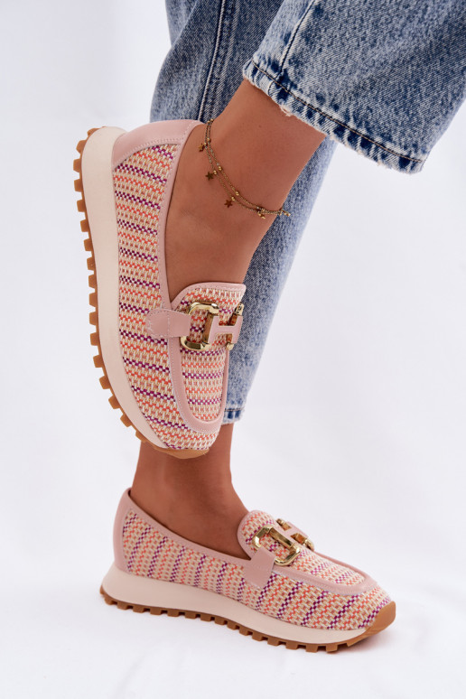 Zapatillas modelo zapatos. Ponerse Ze color doradom Detalem GOE TT2N4081 color rosa