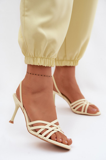 Sandalias de mujer con tacones finos con rayas color amarillo Velivelle 2