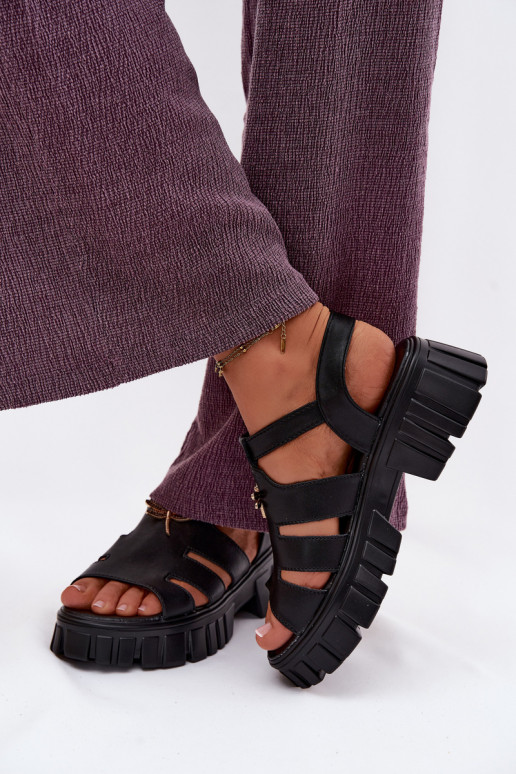 Sandalias de mujer Femenino con una plataformaENażką Vinceza 79627 de color negro