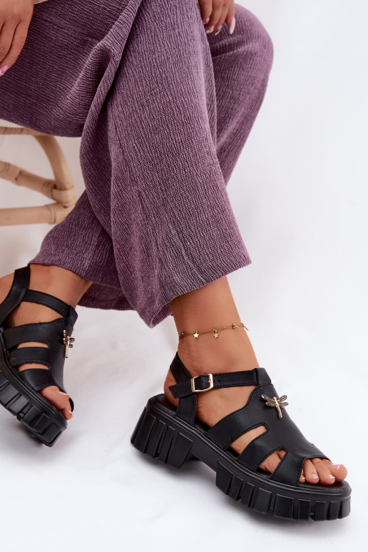 Sandalias de mujer Femenino con una plataformaENażką Vinceza 79627 de color negro