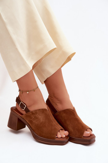 Zapatos de tacón elegantes de cuero marrón Vinceza 39995