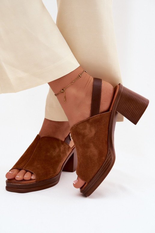 Zapatos de tacón elegantes de cuero marrón Vinceza 39995