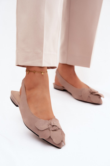 sandalias Piel de gamuza con tacones anchos Con decoraciones Una flor Vinceza 66951 beige