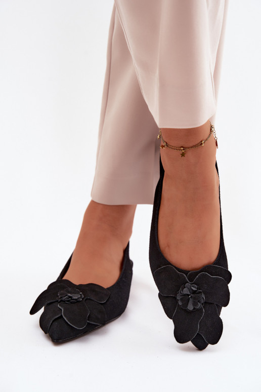 Sandalias de cuero negras con plataforma, tacón ancho y flor Vinceza 66951