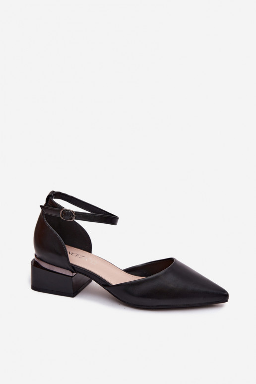 Zapatos negros con tacón y correa Vinceza 62278