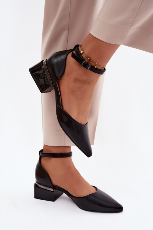 Zapatos negros con tacón y correa Vinceza 62278