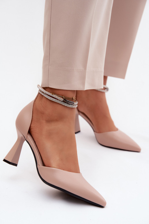 Zapatos beige con tacón pequeño y tiras brillantes Vinceza 62283