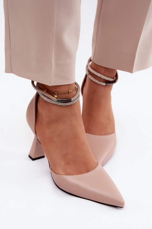 Zapatos beige con tacón pequeño y tiras brillantes Vinceza 62283