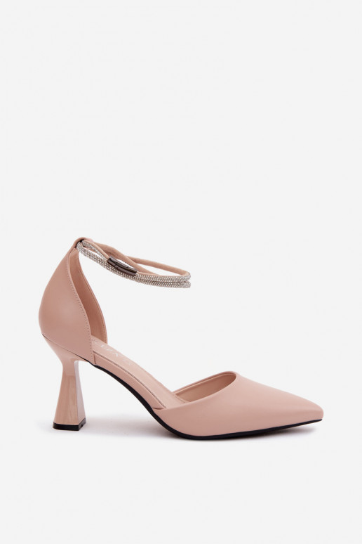 Zapatos beige con tacón pequeño y tiras brillantes Vinceza 62283