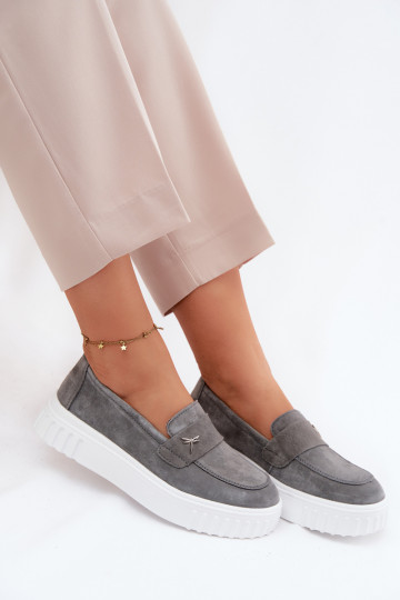 Piel de gamuza zapatos Femenino con una plataforma Un modelo convincente Vinceza 93218 color gris