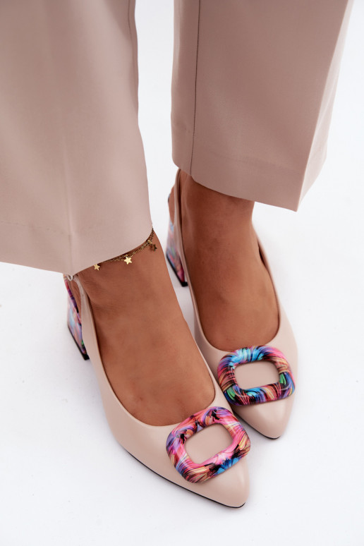 Sandalias de tacón alto para mujer.Dekoracyjną con hebillas Vinceza 62289 beige