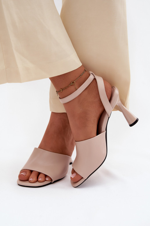 Sandalias beige para mujer con tacones pequeños Vinceza 62297