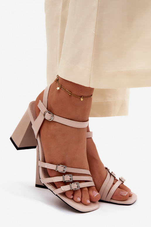 Sandalias beige para mujer con tacones pequeños y tiras Vinceza 62310