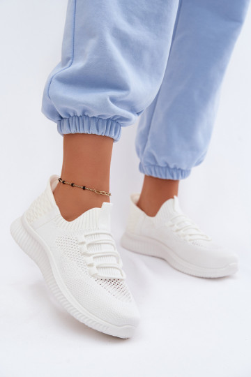  Un modelo convincente zapatillas Femenino el color blanco Olive