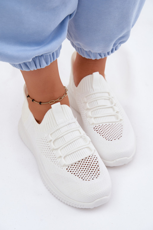  Un modelo convincente zapatillas Femenino el color blanco Olive