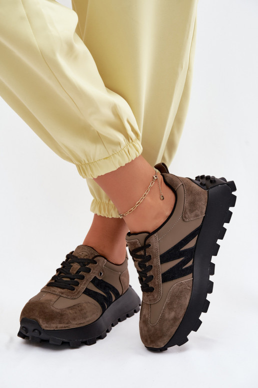 Piel de gamuza Zapatillas modelo zapatos. Femenino con una plataforma Vinceza 41520 de color caqui