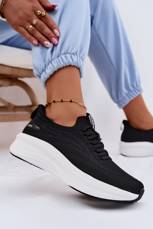  zapatillas Zapatillas modelo zapatos. Femenino Un modelo convincente Kobbo 102425 de color negro