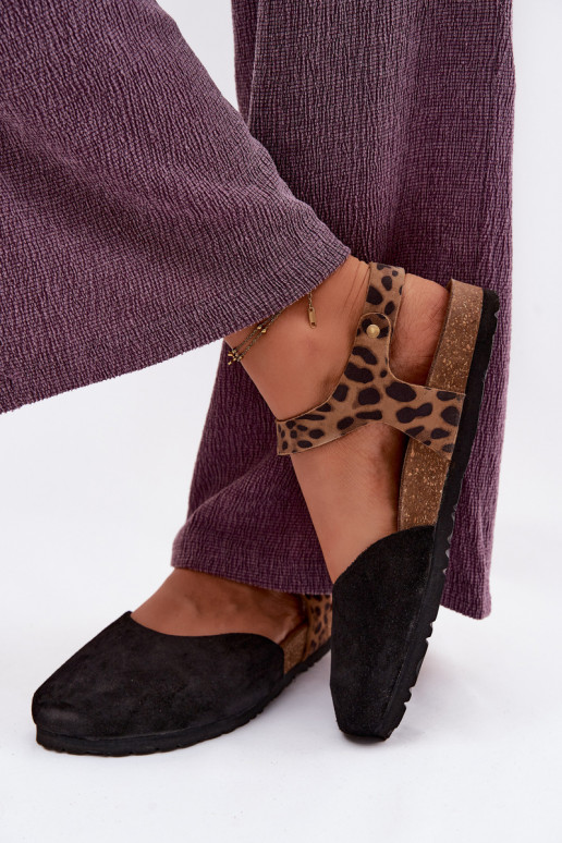 Sandalias de cuero de ante para mujer con puntera cerrada en negro