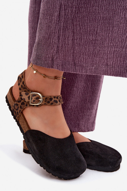 Sandalias de cuero de ante para mujer con puntera cerrada en negro