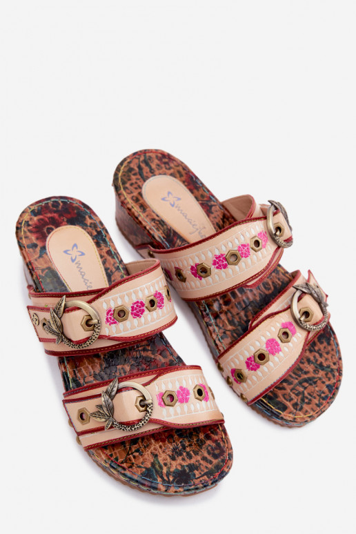 Piel Estampado zapatillas de mujer con una plataforma Tiene queciejka K7406-04 Colores diferentes