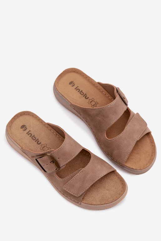 Zapatillas de mujer con hebillas y cierre adhesivo en marrón
