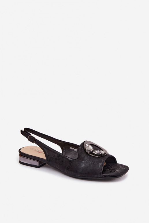 Sandalias planas para mujer con adornos en color negro