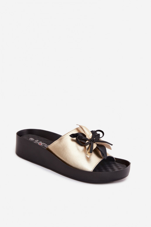 Zapatillas de cuero Femenino con adornos S.Barski KV61-6044 color dorado