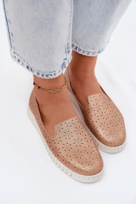Zapatos slip-on con elementos perforados en color champán Salty