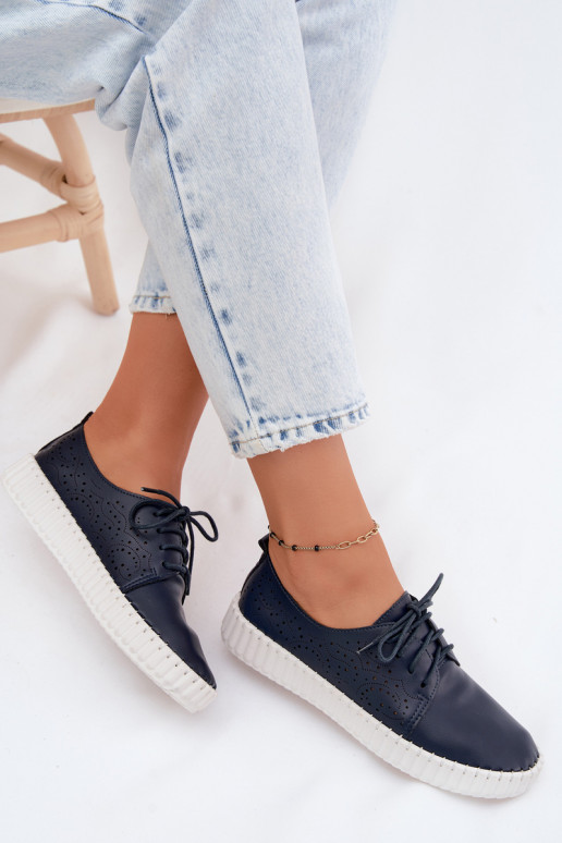 Zapatos perforados azul oscuro con cordones Pearla