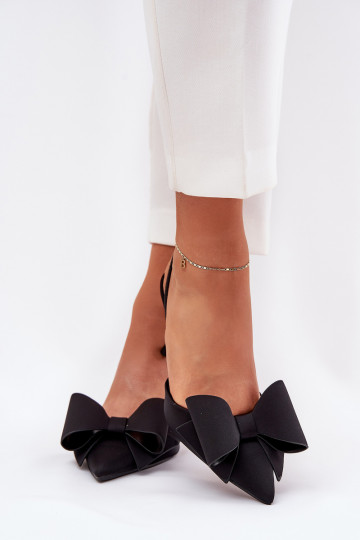 Zapatos de tacón alto negros con talón abierto y lazo Eklevia
