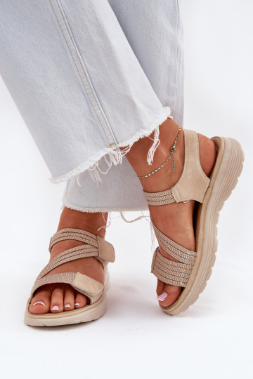 Femenino Sandalias cómodas con sujetadores adhesivos beige Hallriva