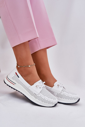 Piel zapatos Femenino con una plataforma el color blanco Violeth