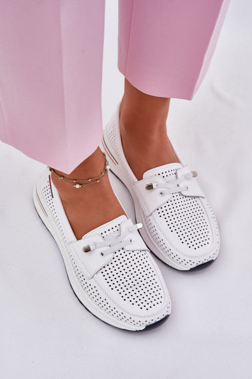 Piel zapatos Femenino con una plataforma el color blanco Violeth