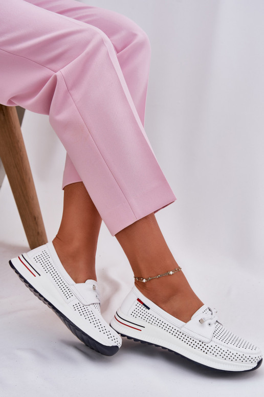 Piel zapatos Femenino con una plataforma el color blanco Violeth