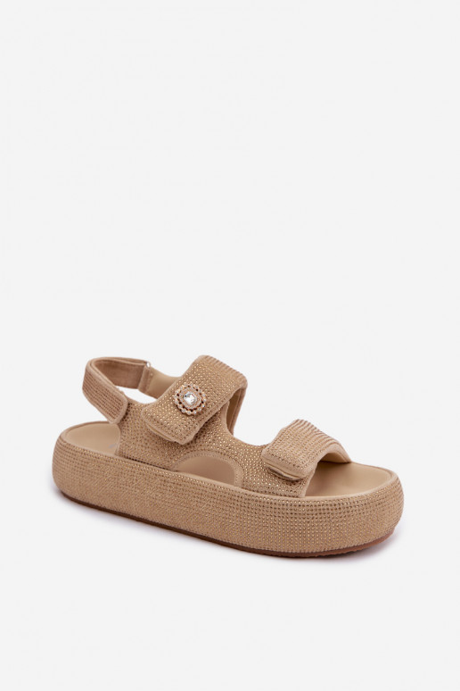 Sandalias de plataforma decoradas para mujer GOE TT2N4101 color arena