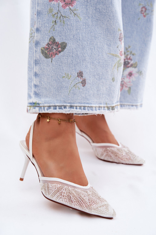 Sandalias decoradas con malla y tacones finos blancas Bedira