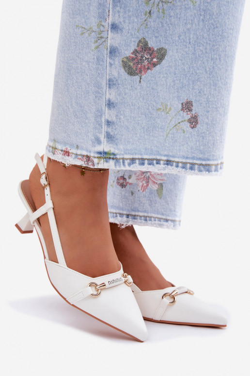 Sandalias de mujer con tacones Ze Szpiczastymi Noskami el color blanco Felessa