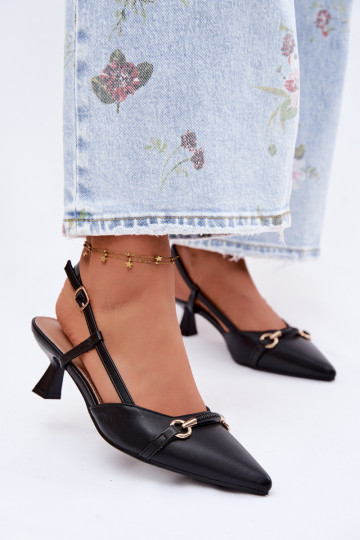 Sandalias de mujer con tacones Ze Szpiczastymi Noskami de color negro Felessa